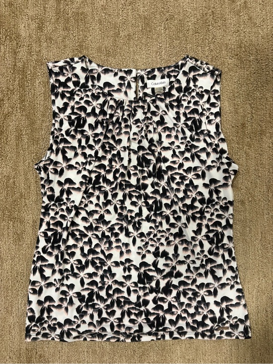 Calvin Klein Tops - Calvin Klein Black & White Floral-Print Sleeveless Blouse